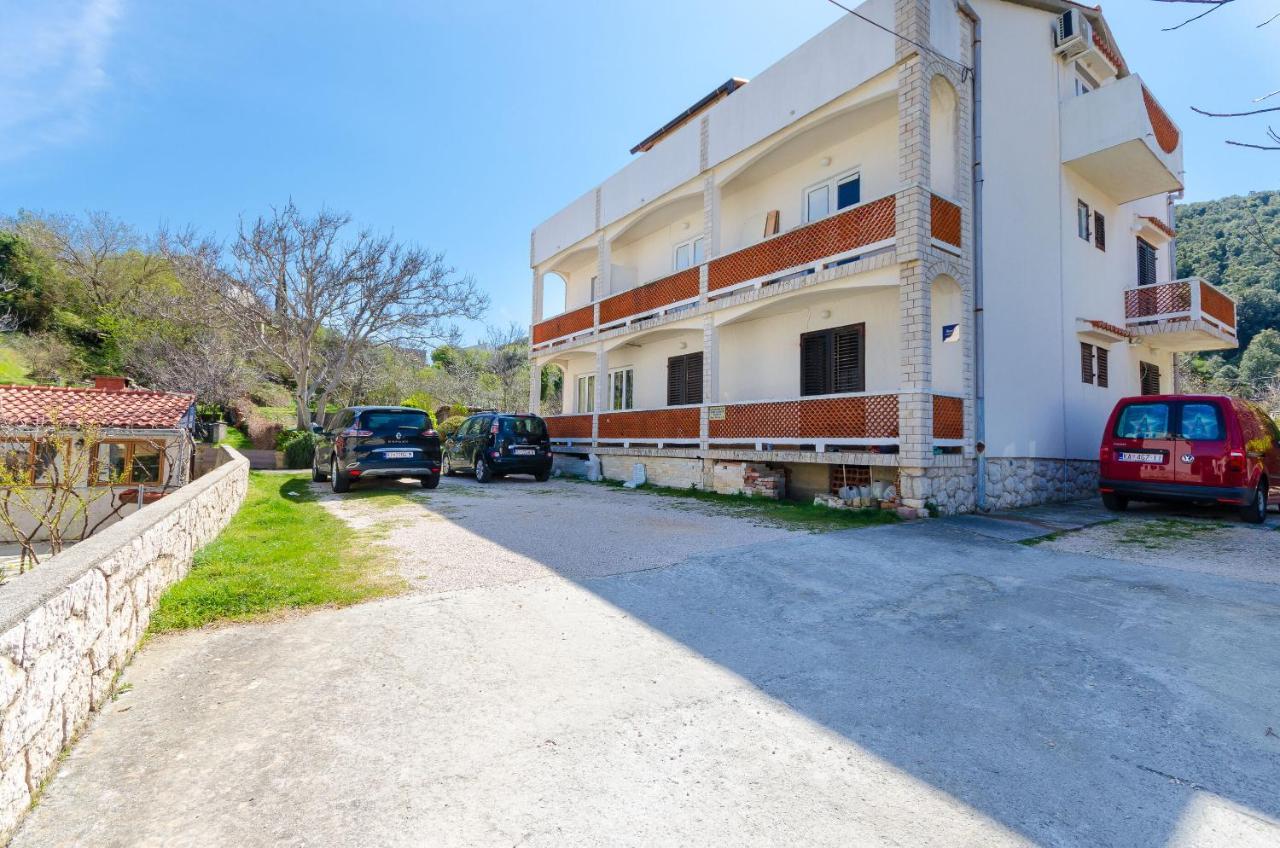 Apartments Luka Supetarska Draga Exterior photo